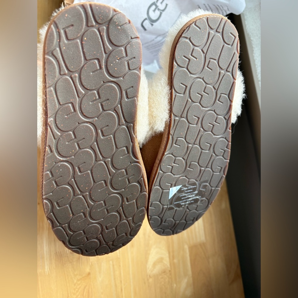 UGG Scuffette II Sheepskin Slippers | Women's Sz 8 ** NIB - Picture 2 of 7